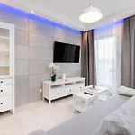 Batorego 7 Gdynia Apartments By Noclegi Renters