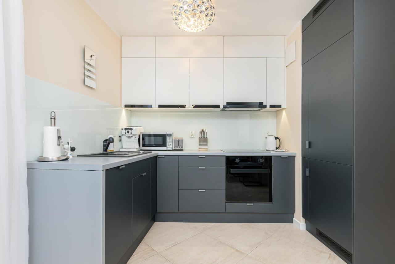 Batorego 7 By Renters Apartment Gdynia